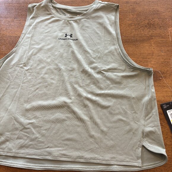 Under Armour Women's Cropped Tank - Sage Green - Size M - Picture 2 of 3